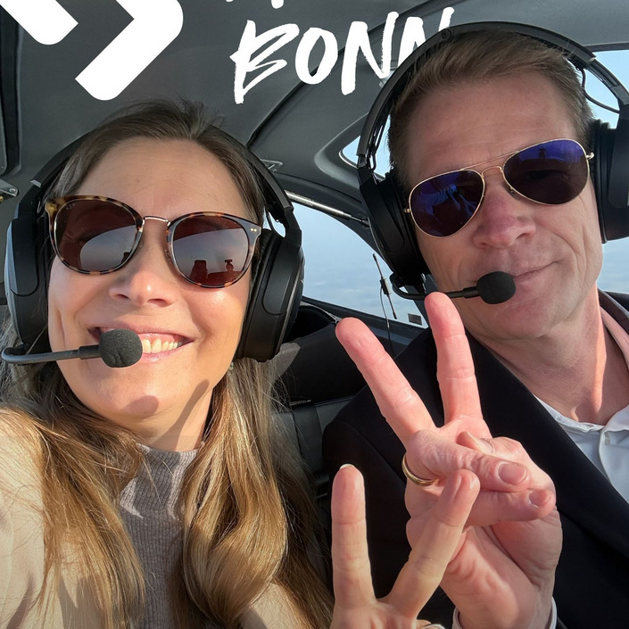 Heute steht eine kleine Mission an: Ein Termin beim Verband der Arbeitnehmer der Bundeswehr in Bonn.
Damit sie... Heute steht eine kleine Mission an: Ein Termin beim Verband der Arbeitnehmer der Bundeswehr in Bonn.
Damit sie...