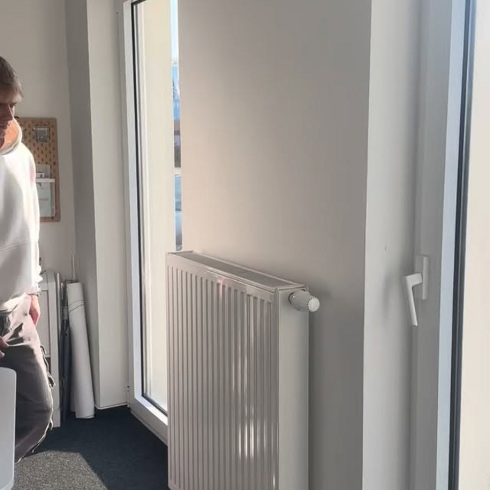 Stellen Sie sich vor, unser Büro würde heute einfach stehen bleiben…
…weil plötzlich Heizung, Kaffee, WLAN,... Stellen Sie sich vor, unser Büro würde heute einfach stehen bleiben…
…weil plötzlich Heizung, Kaffee, WLAN,...